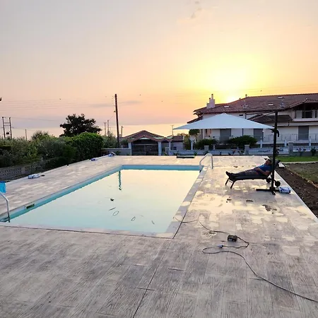 Mediterraneo With Pool & Sea View Escape 别墅